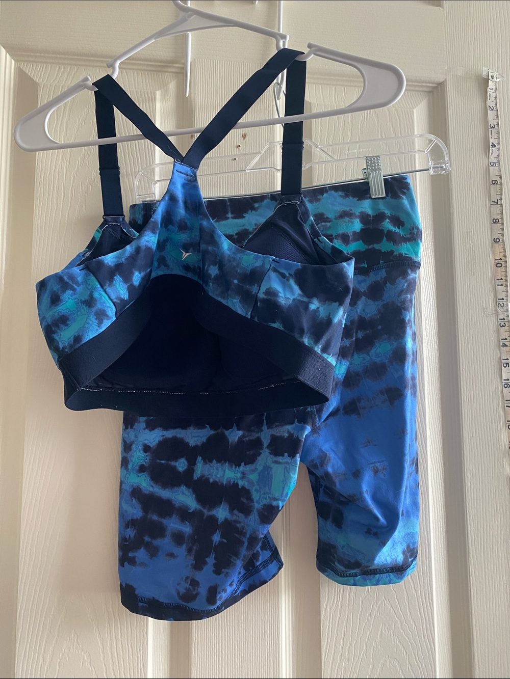 Old Navy Blue Tie-Dye Sports Bra and Bike Shorts Set - Picture 2 of 3